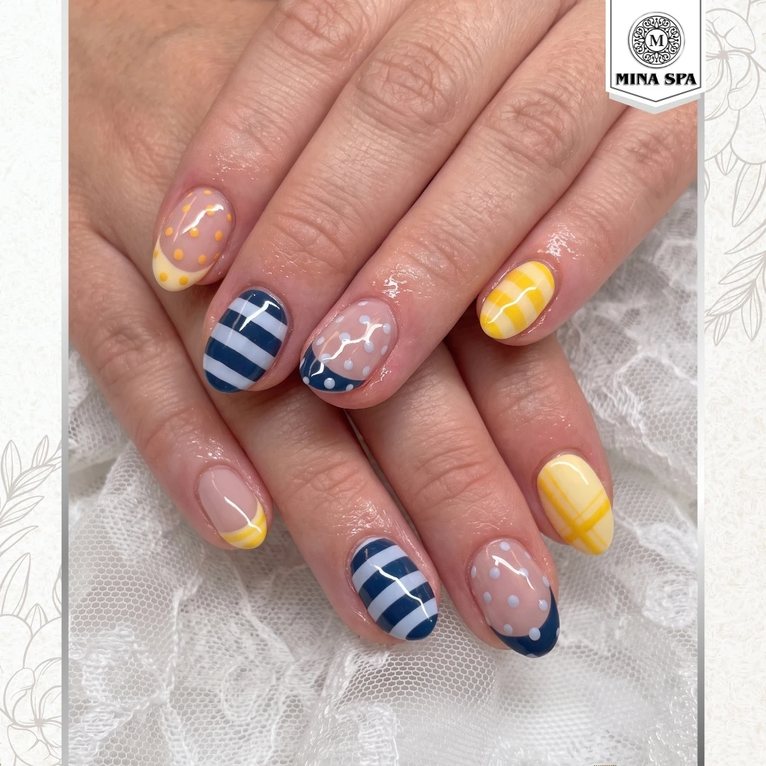 Elegant nails